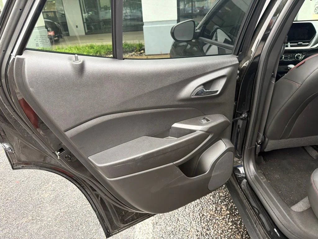 Used 2024 Black Chevrolet 2RS image 11