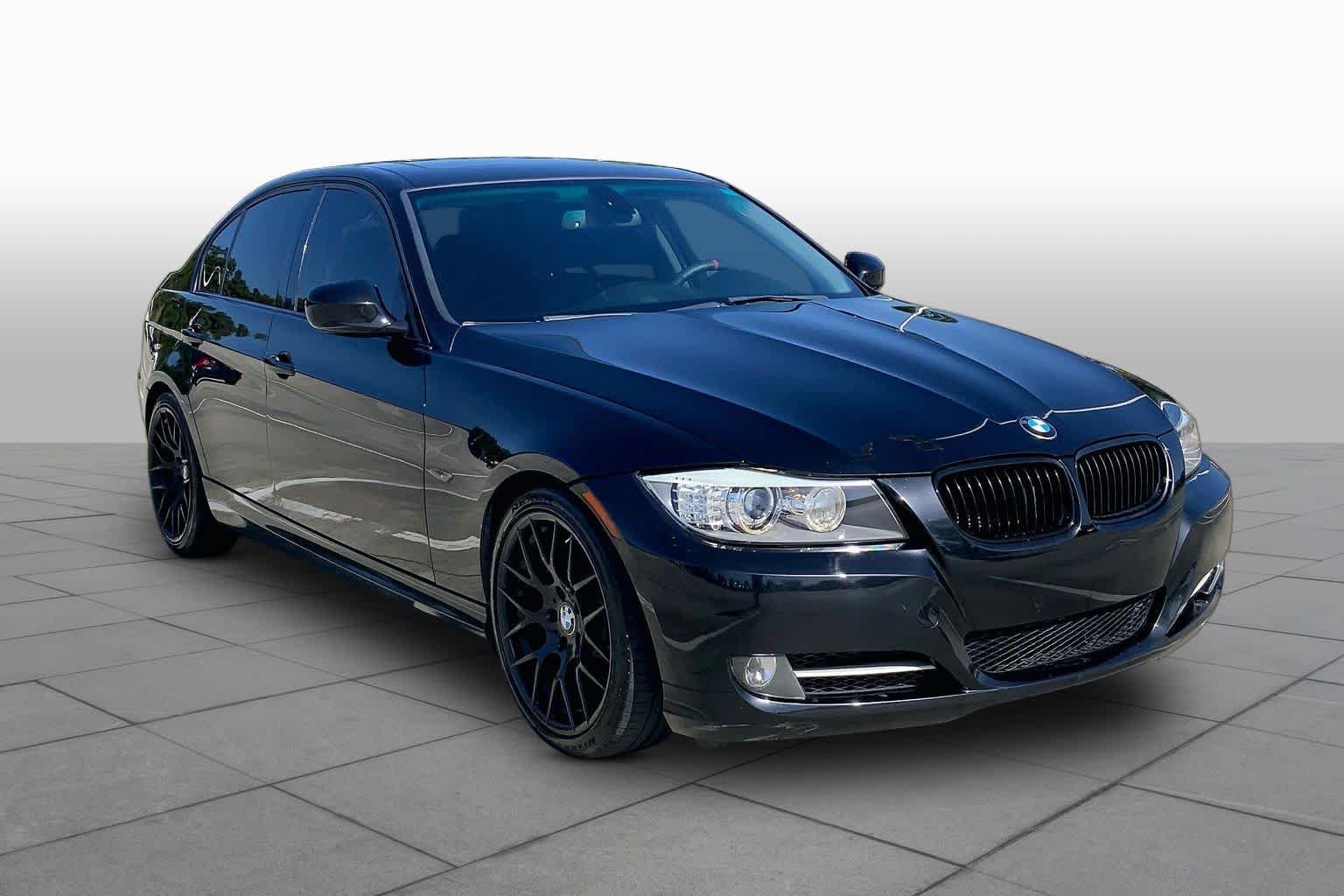 Used 2011 Jet Black BMW 335i image 2
