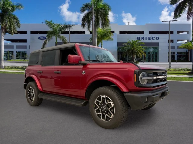 2026 Ford Bronco Outer Banks®
