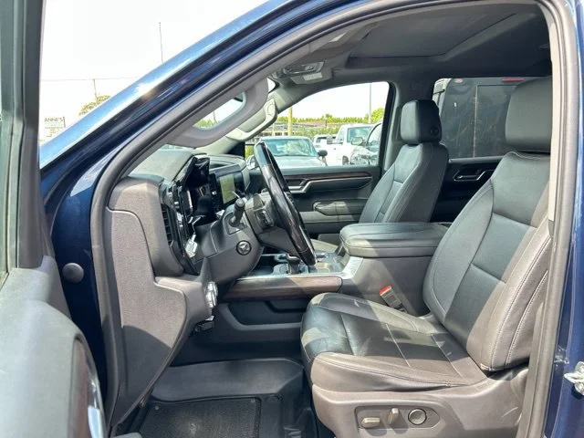 Used 2023 PACIFIC BLUE METALLIC GMC SLT image 27