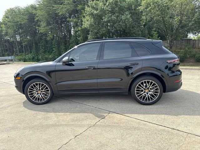 Used 2019  Porsche Base image 17