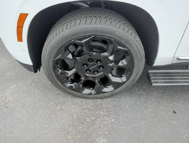 New 2026 Summit White GMC Denali image 30