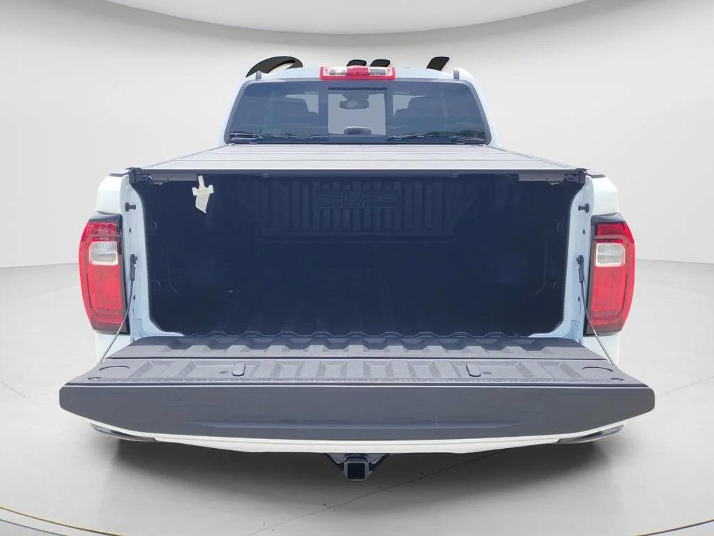 New 2026 Summit White GMC Elevation image 9
