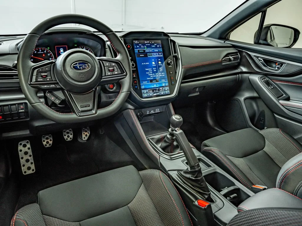 Used 2025 Crystal Black Silica Subaru Premium image 32