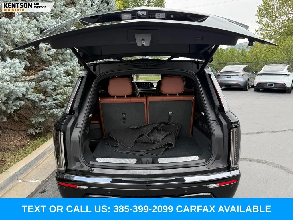 Used 2026 Black Cadillac Platinum image 37