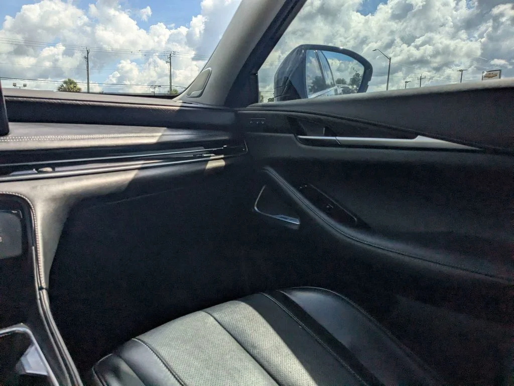 Used 2023 Gray INFINITI Sensory image 16