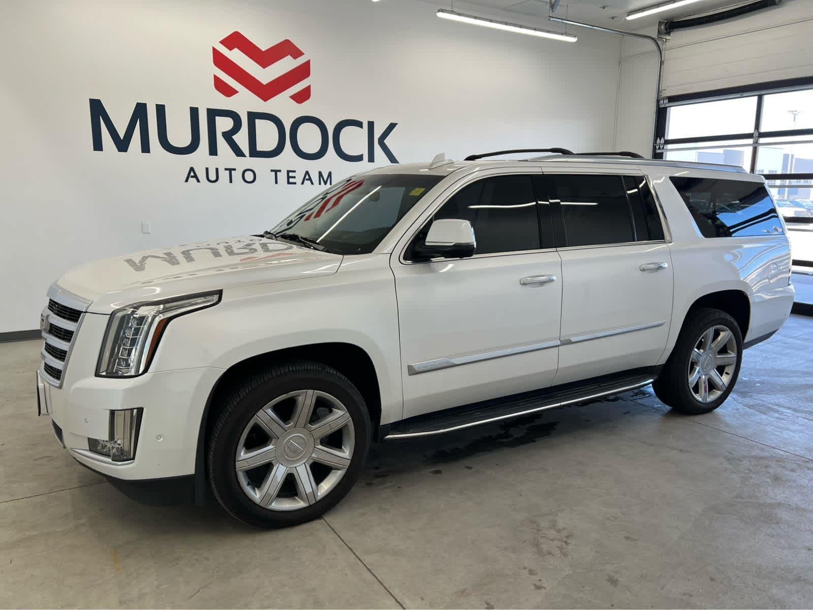 2019 Cadillac Escalade ESV AWD Luxury's photo