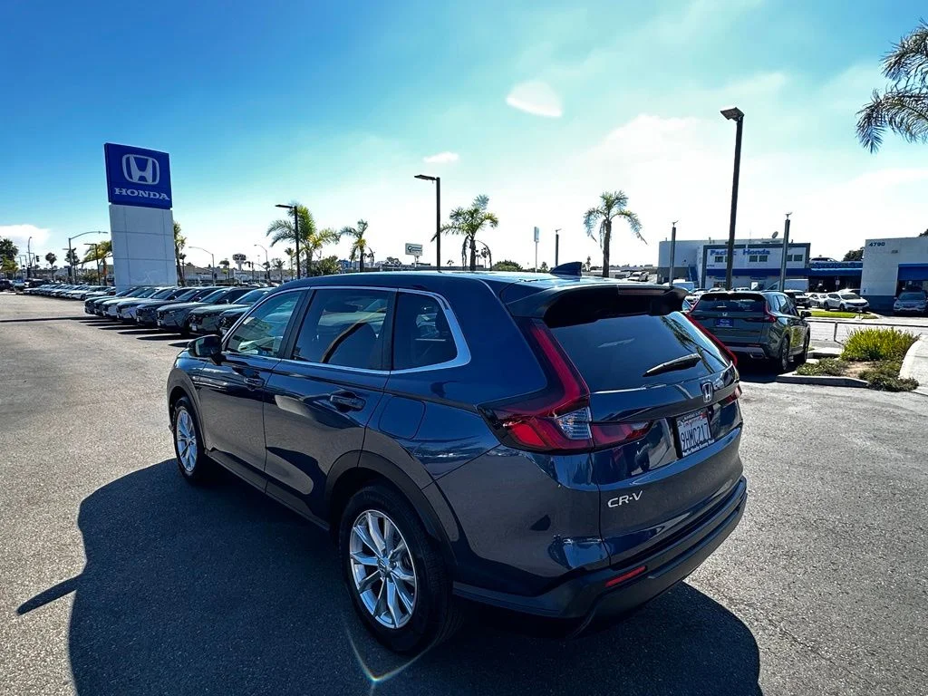 Used 2023  Honda EX-L image 7