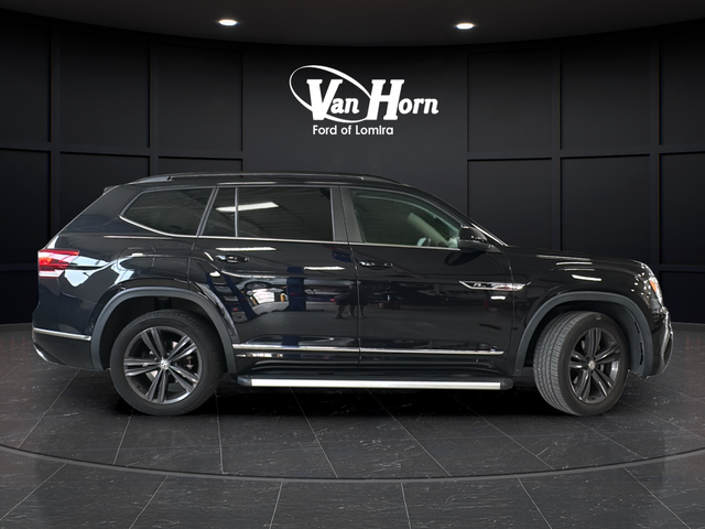 Used 2020 Deep Black Volkswagen 3.6L V6 SE image 8