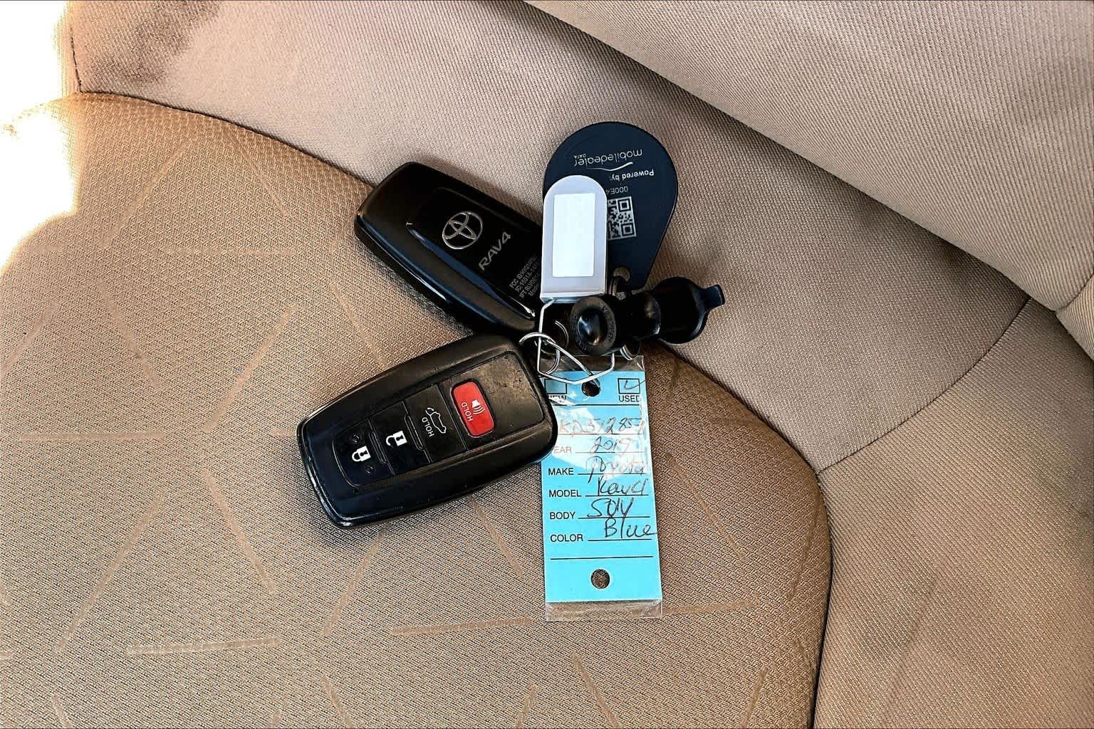 Used 2019 Blueprint Toyota XLE image 15