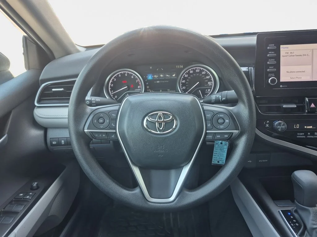 2023 Toyota Camry LE - Photo 11