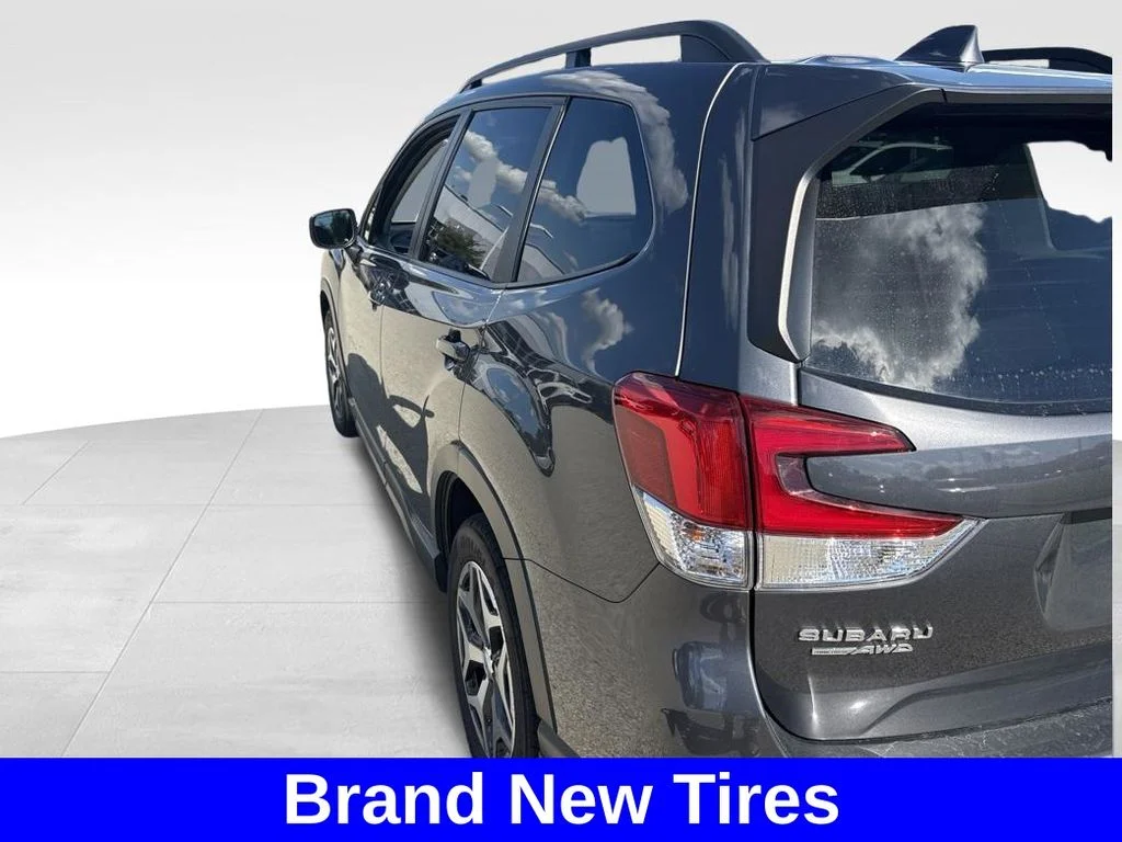 Used 2021 Gray Subaru Premium image 4