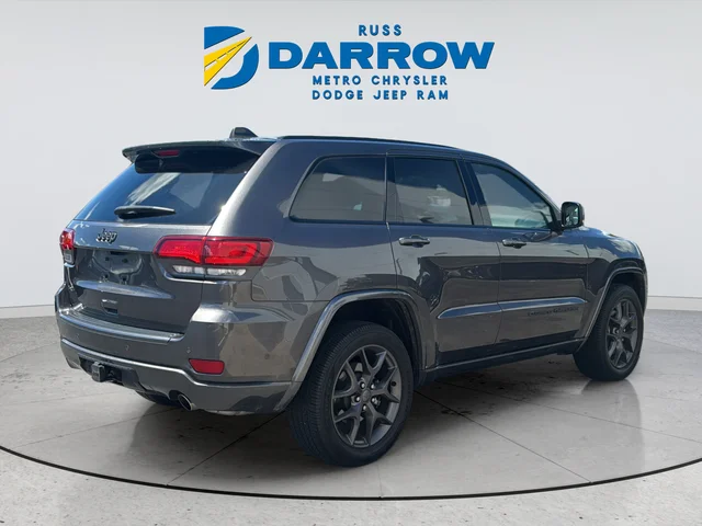 Used 2021 Gray Jeep Limited image 5