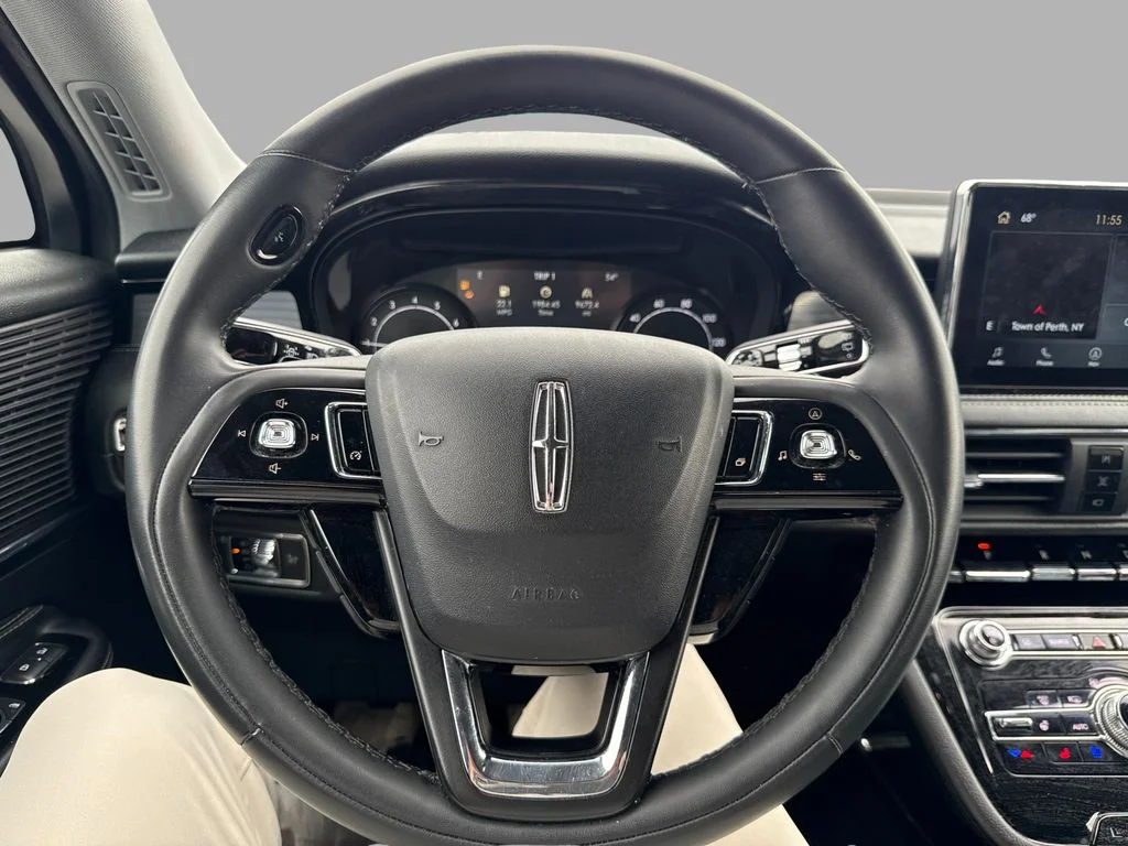 Used 2022 Black Lincoln Standard image 13