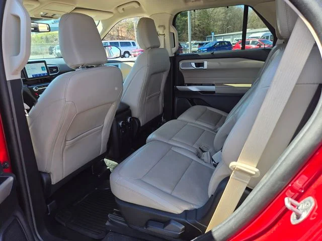 Used 2023 Red Ford Limited image 12