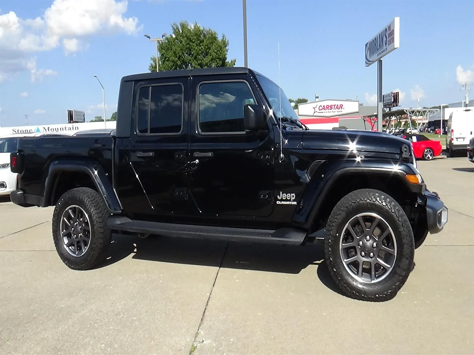 Used 2021 Black Clear Coat (px8) Jeep Overland image 5