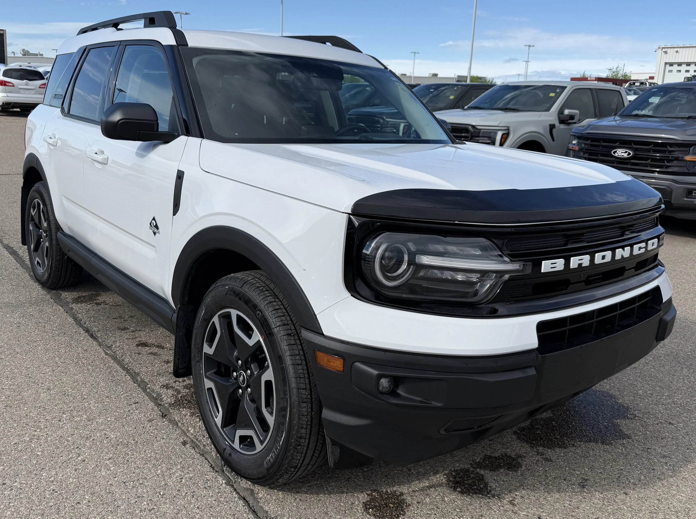 Used 2023 White Ford OUTER BANKS **New Arrival** image 7