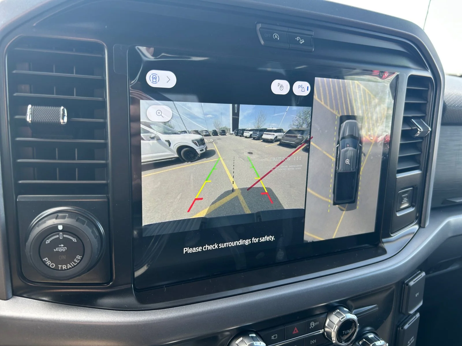 New 2026 Oxford White Ford XLT image 24
