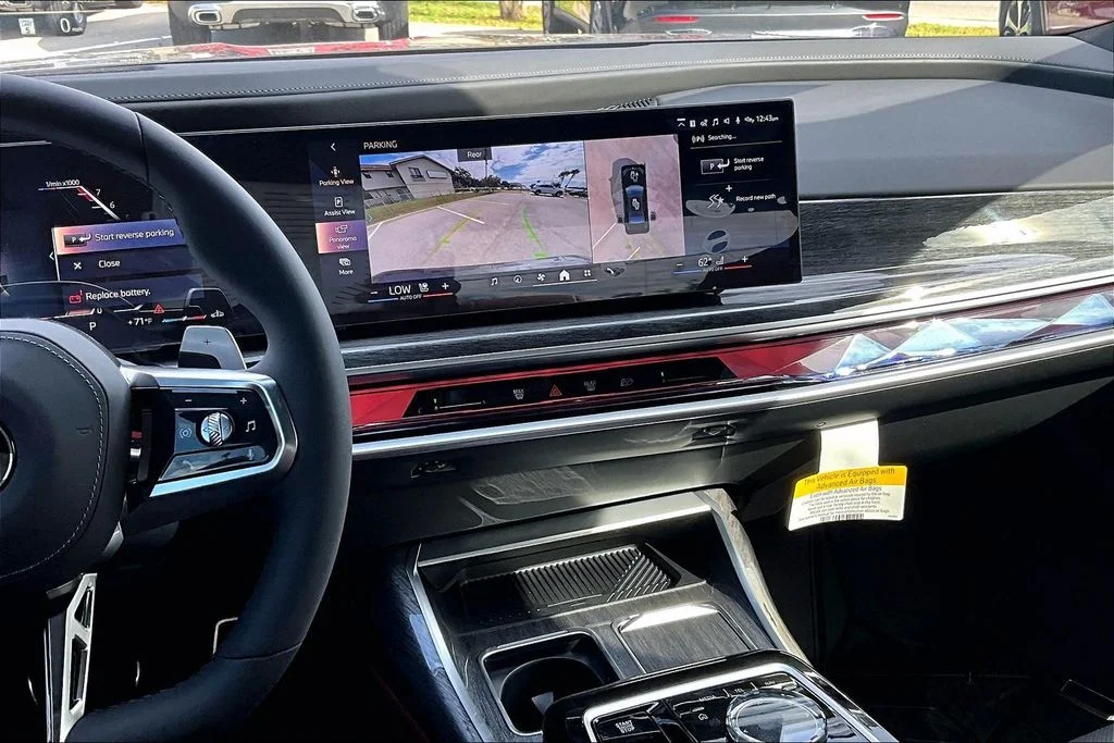 2026 BMW 7 Series 740i - Photo 6