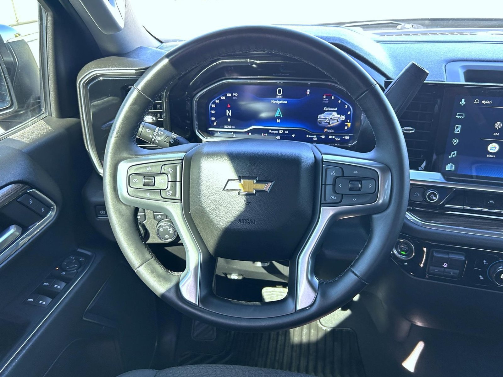 2023 Chevrolet Silverado 1500 LT - Photo 11