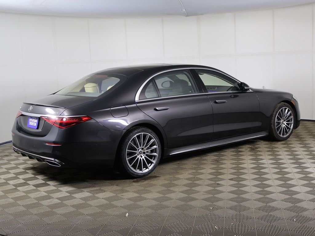 Used 2021 Gray Mercedes-Benz S 580 image 13