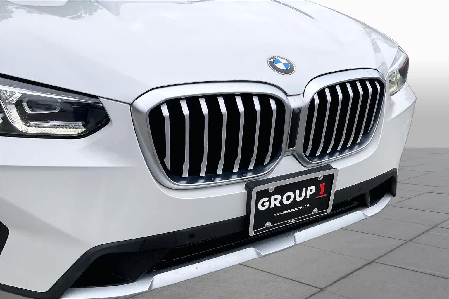 Used 2022 Mineral White Metallic BMW xDrive30i image 31