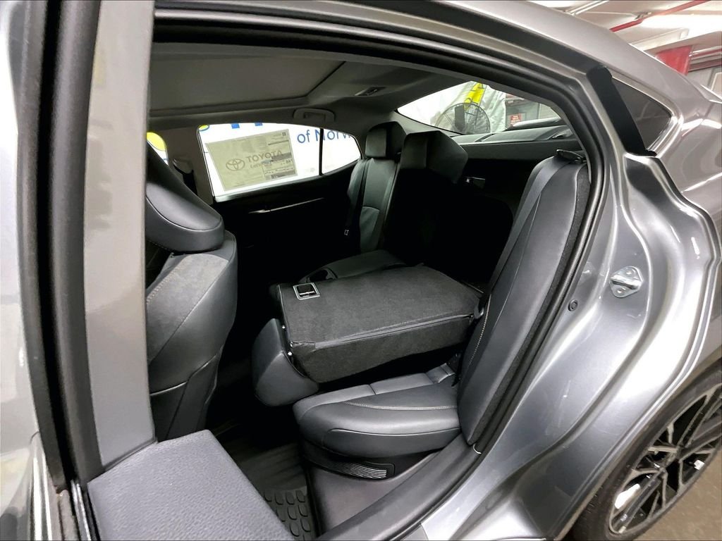2026 Toyota Camry XLE - Photo 15