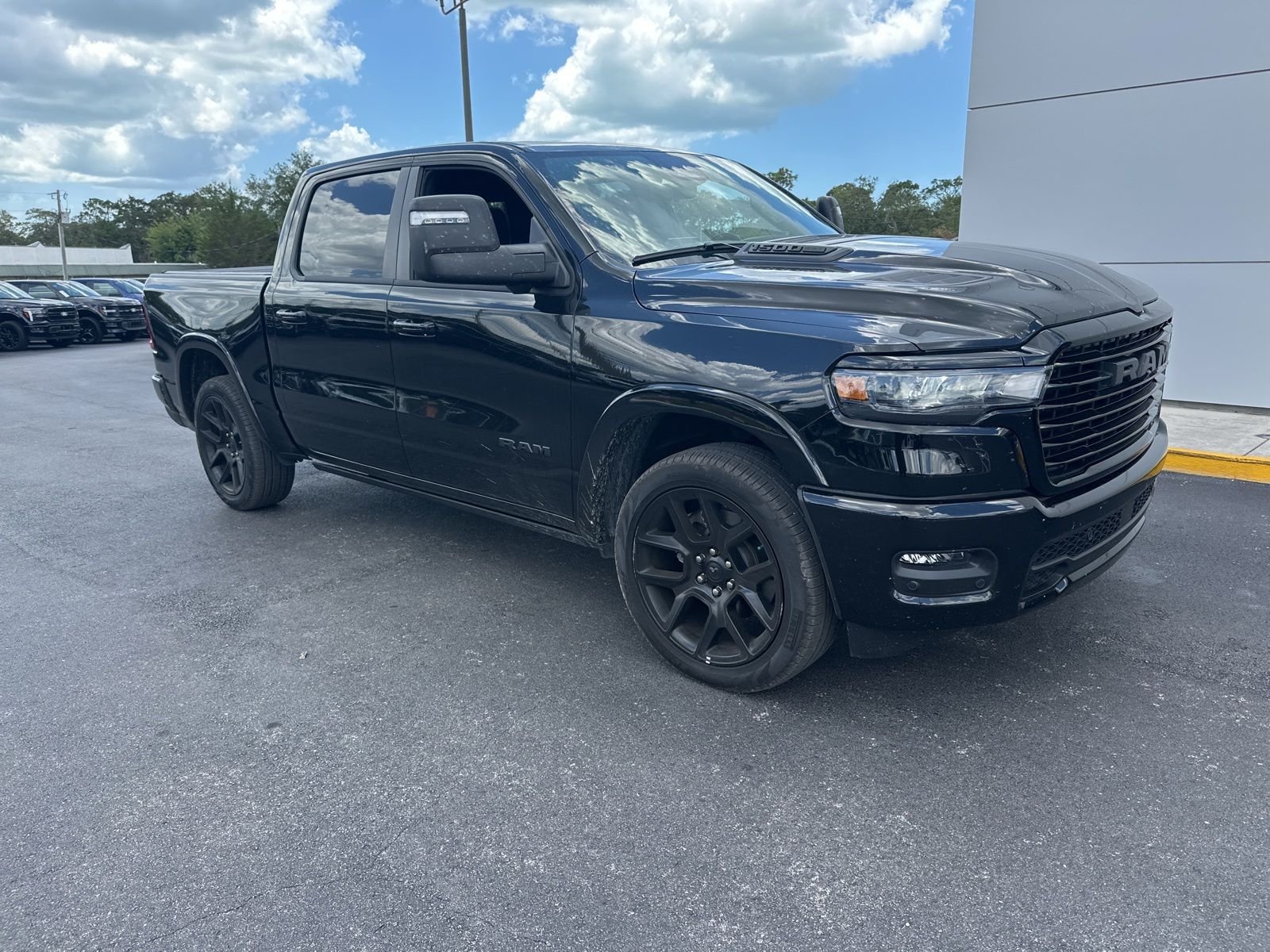 2025 RAM 1500 Laramie Crew Cab 5'7's photo