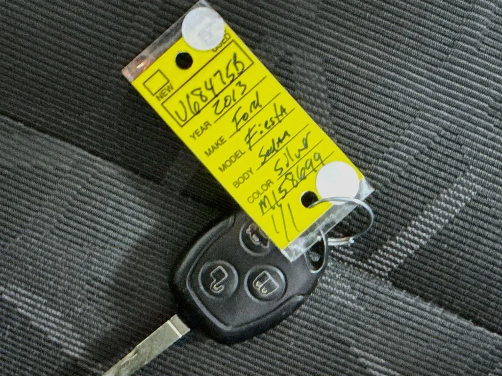Used 2013 Silver Ford SE image 33