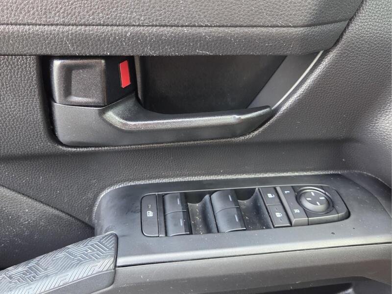 Used 2025 Black TOYOTA SR DOUBLE CAB 5