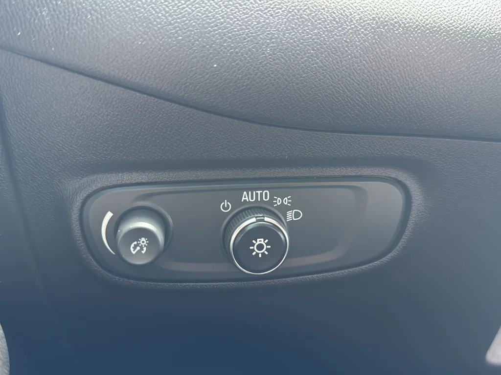 Used 2023 Blue Chevrolet LT image 22