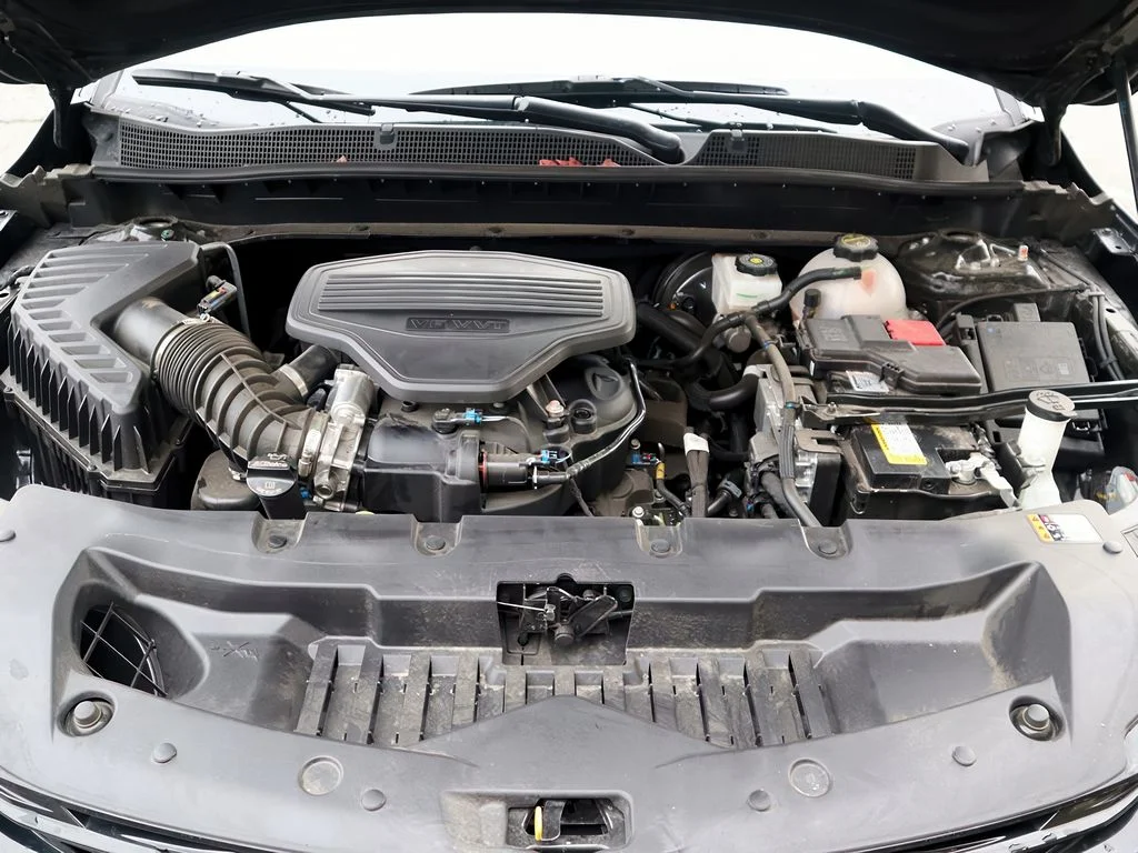 Used 2025 Black Chevrolet RS image 36