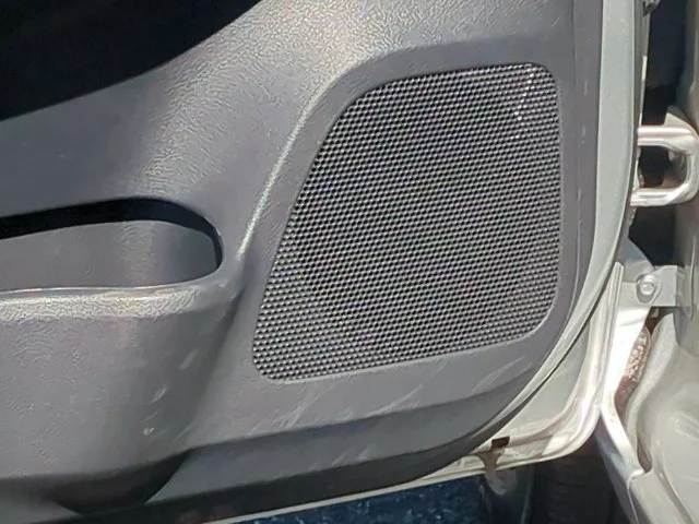 2025 Nissan Versa Sedan SV - Photo 25