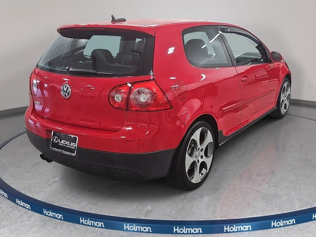 Used 2006 Red Volkswagen Base image 6