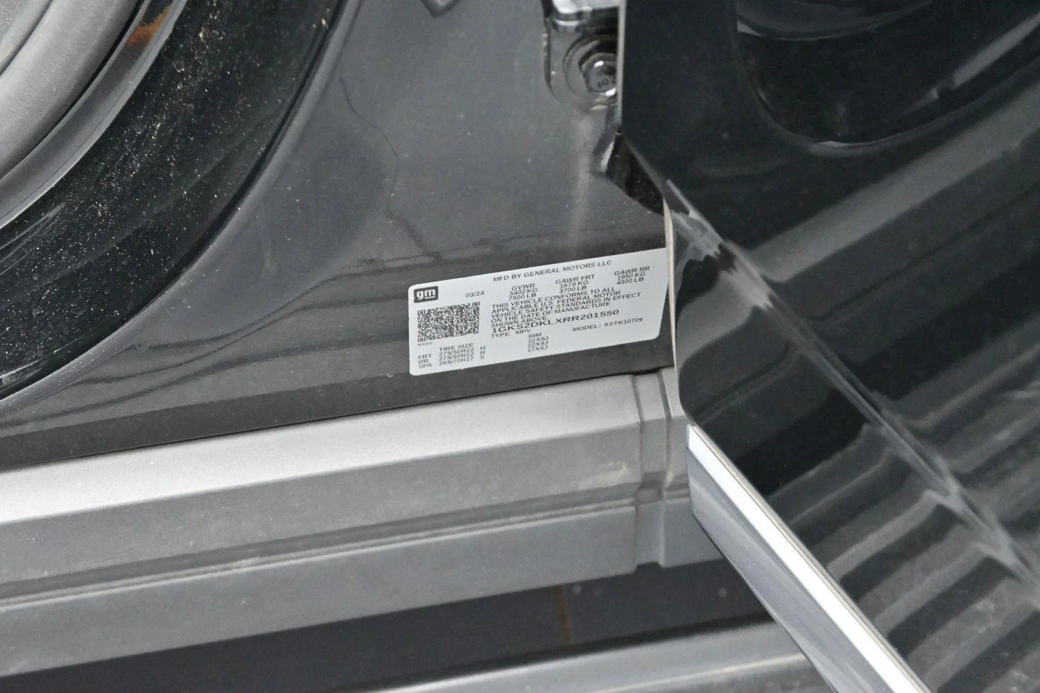 Used 2024 Onyx Black GMC Denali image 44