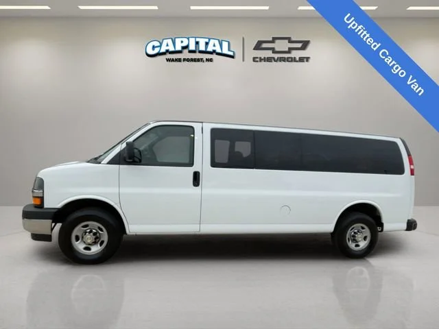 Used 2024 Summit White Chevrolet 1LT image 2
