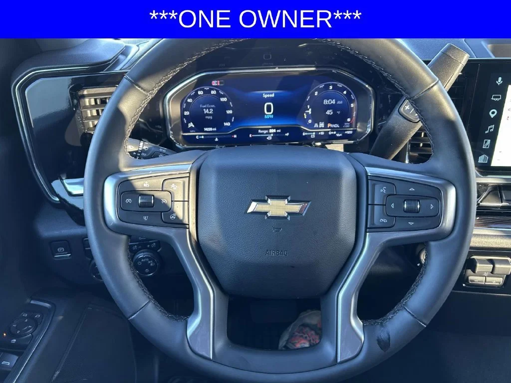 Used 2025 Sterling Gray Metallic Chevrolet LT (2FL) image 25
