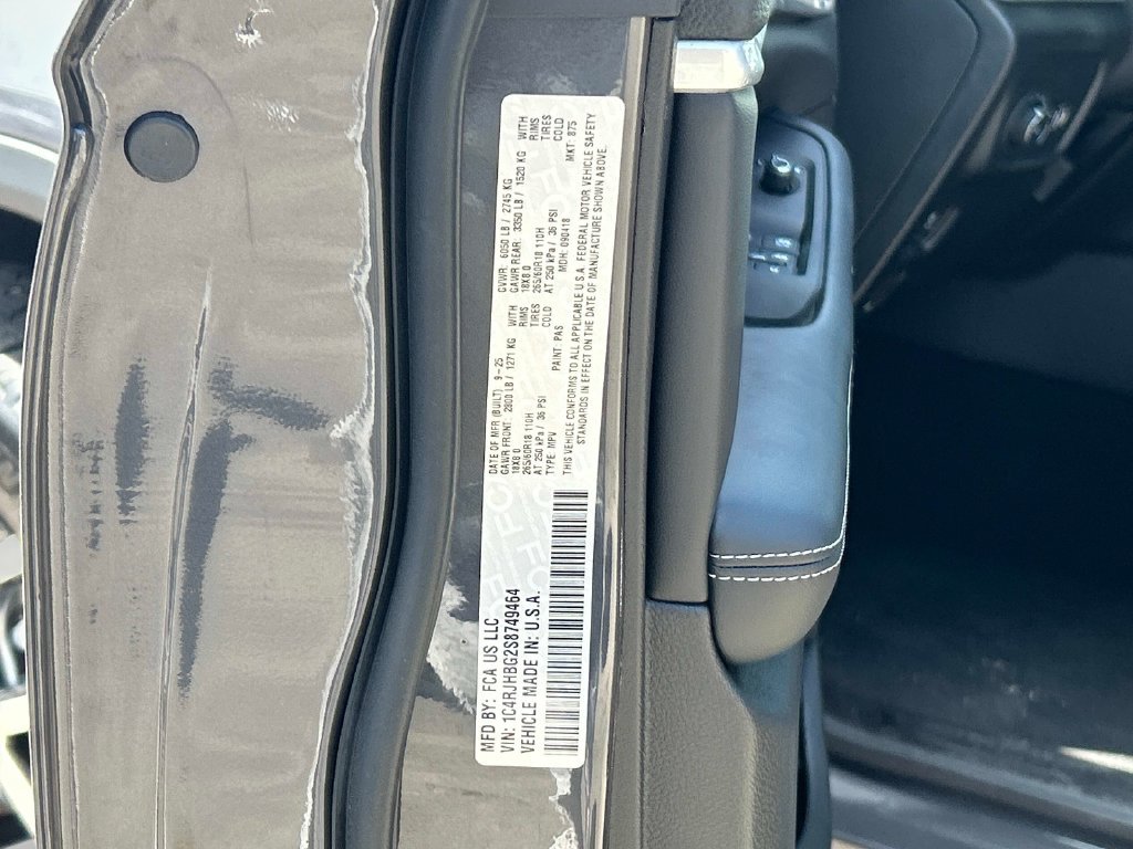 Used 2025 Gray Jeep Limited image 10