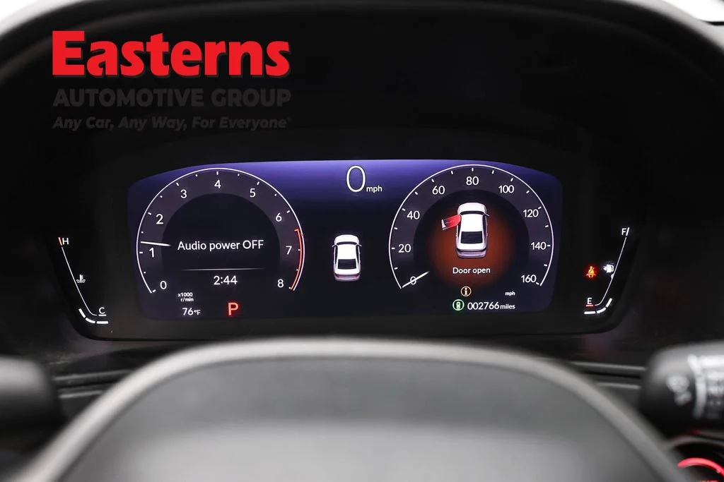 Used 2025 Gray Honda SE image 17