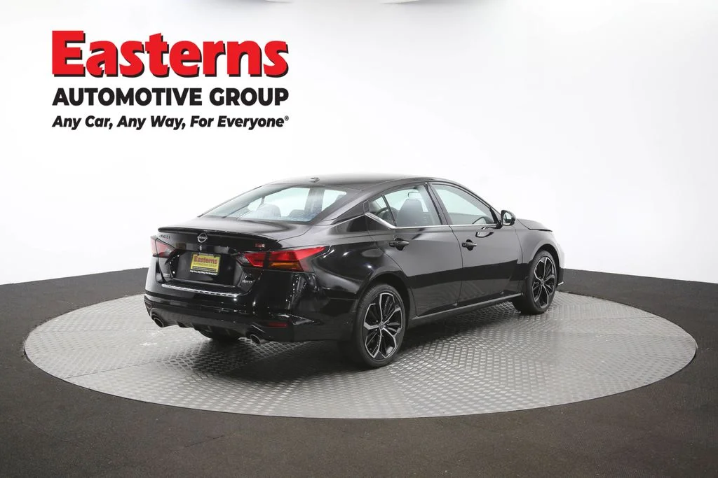 Used 2023 Black Nissan 2.5 SR image 44
