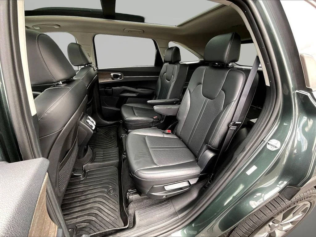 Used 2023 Green Kia X-Line EX image 22