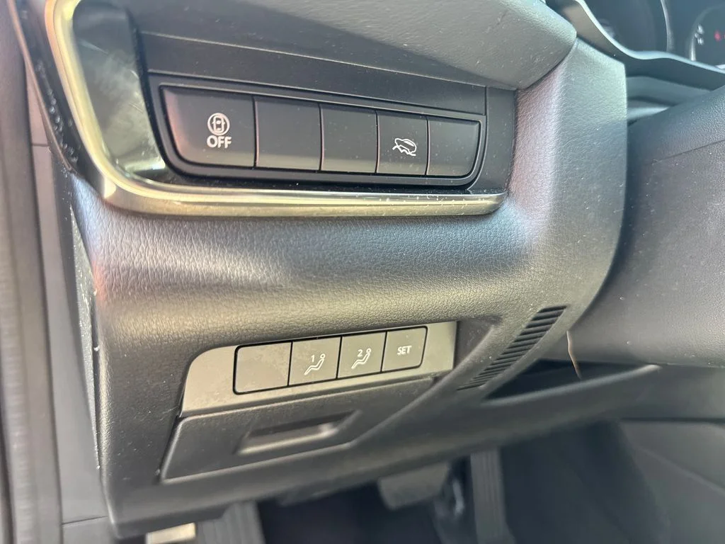 Certified Used 2023 Jet Black Mazda 2.5 S Preferred Package image 11