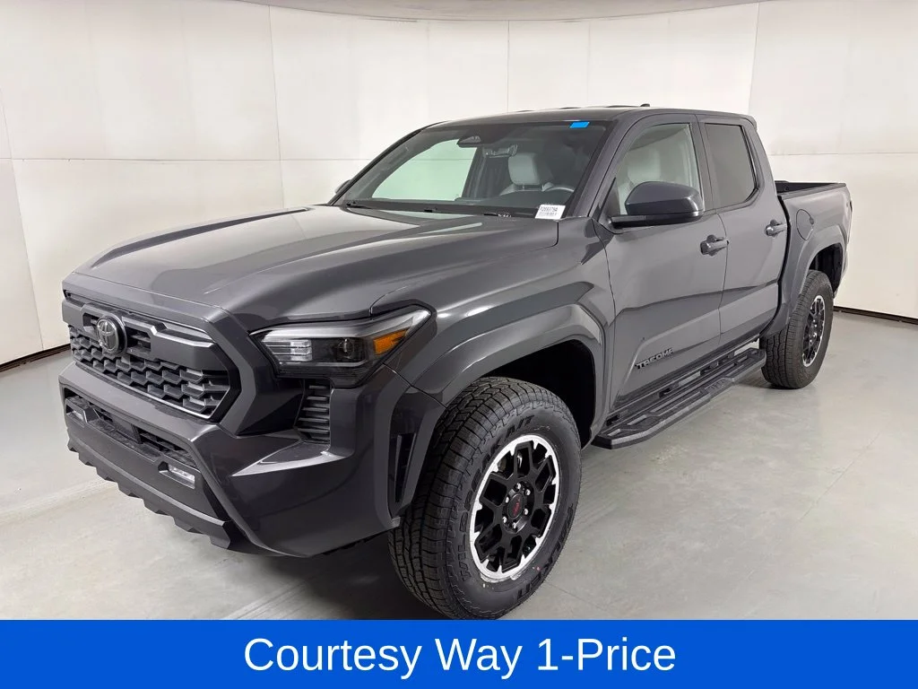 Used 2025 Gray Toyota SR5 image 5