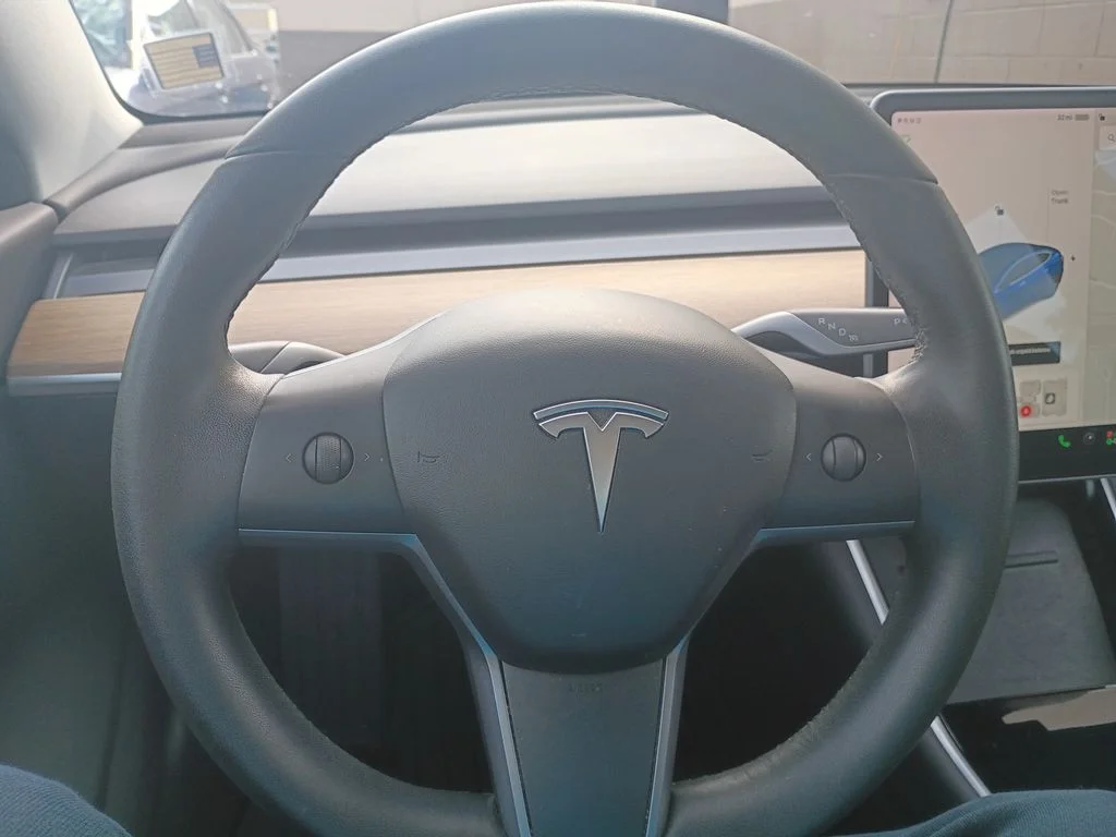 Used 2019 Blue Tesla Long Range image 25