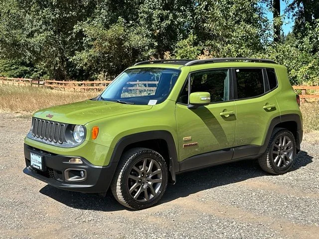 Used 2016 Jungle Green Jeep Latitude image 35
