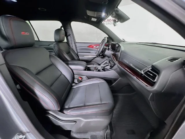Used 2025 Gray Chevrolet Z71 image 41