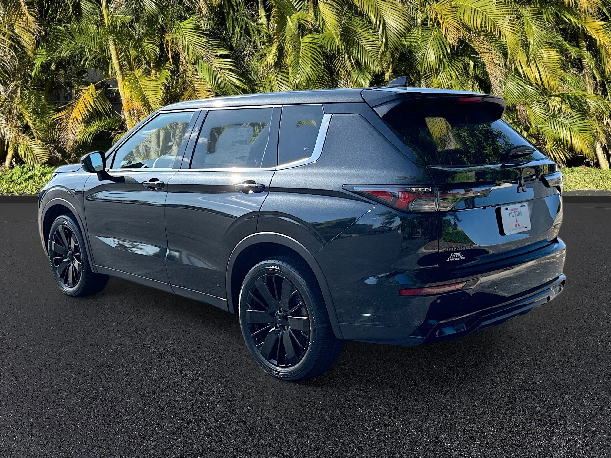 New 2026 Black Diamond Mitsubishi LE image 3