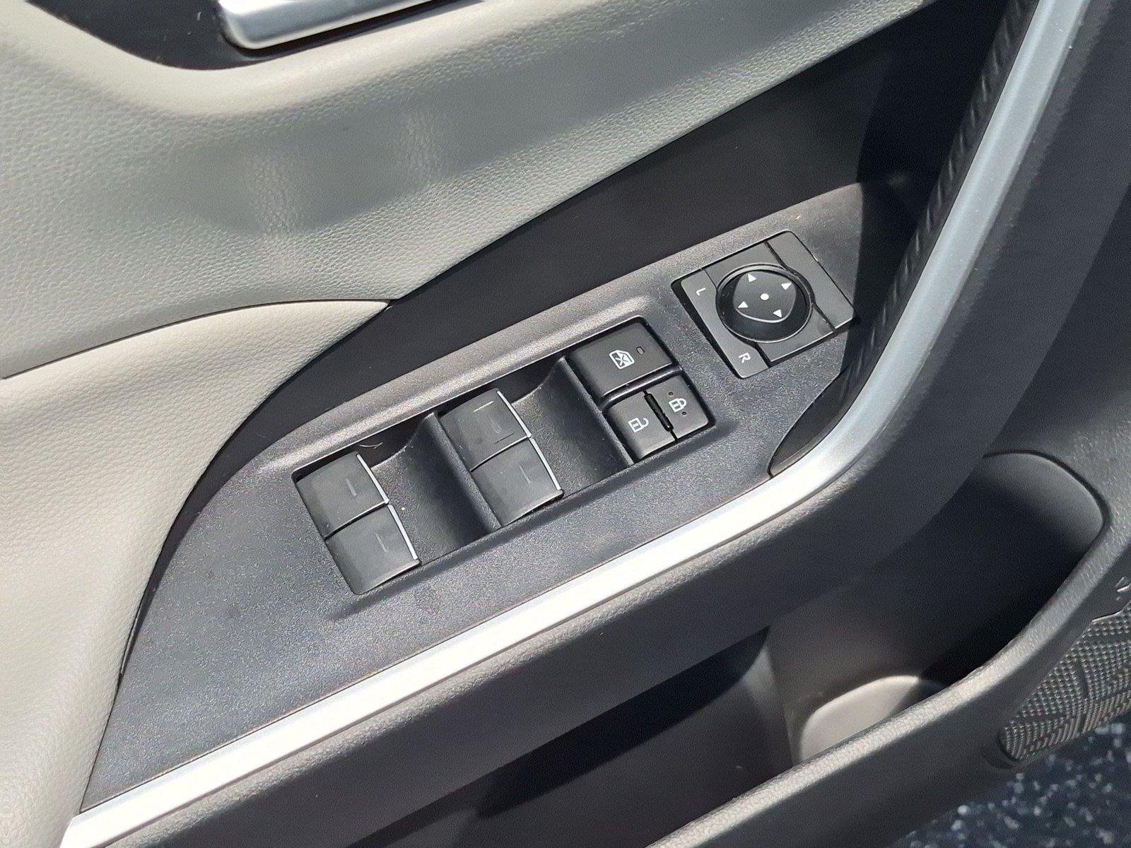 Used 2023 Wind Chill Pearl Toyota XLE Premium image 16