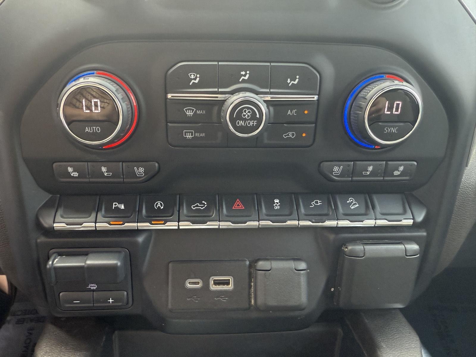 2021 Chevrolet Silverado 1500 LTZ - Photo 19