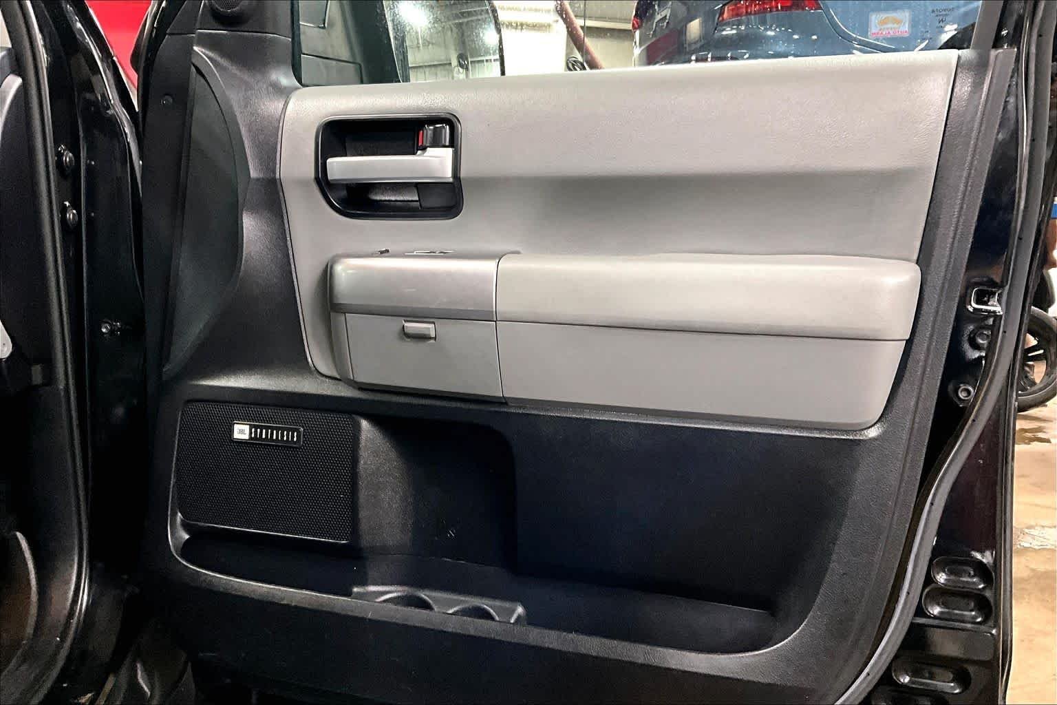 Used 2018 Midnight Black Metallic Toyota Limited image 22